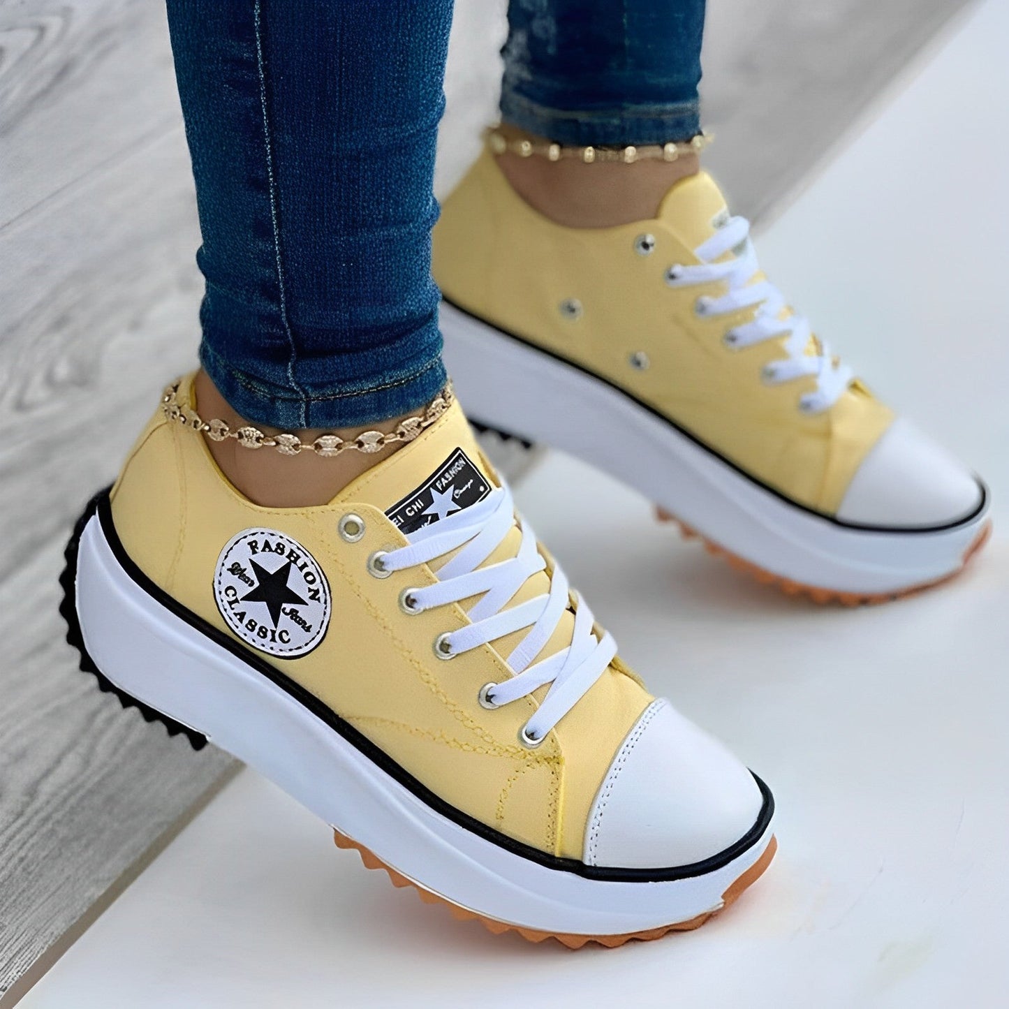 Canvas shoes – Stylish sneakers for women