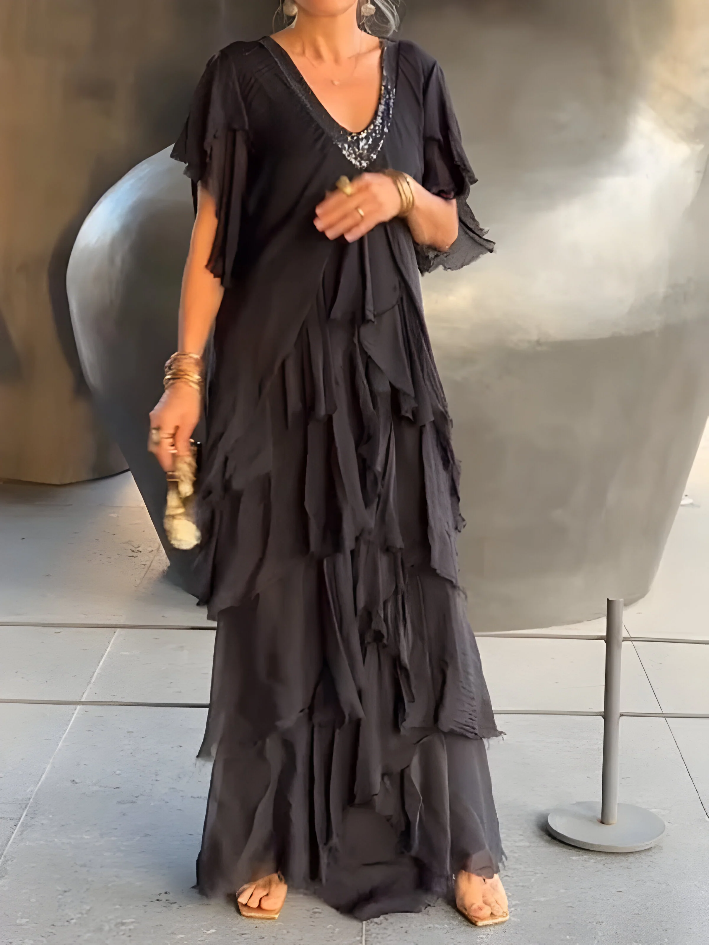 Riza - Robe Plissée avec Décolleté en V et Flux