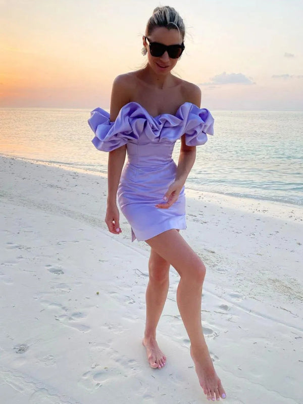 Waverly - Robe en satin avec volants et épaules découvertes