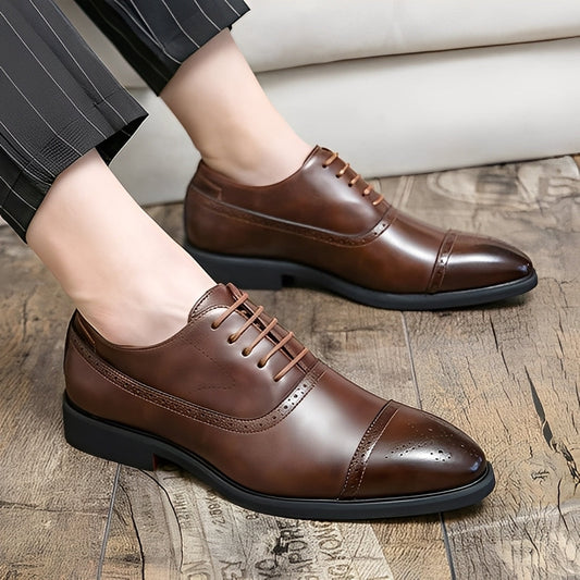 Fulton - Chaussures en cuir modernes avec détails brogue pour hommes