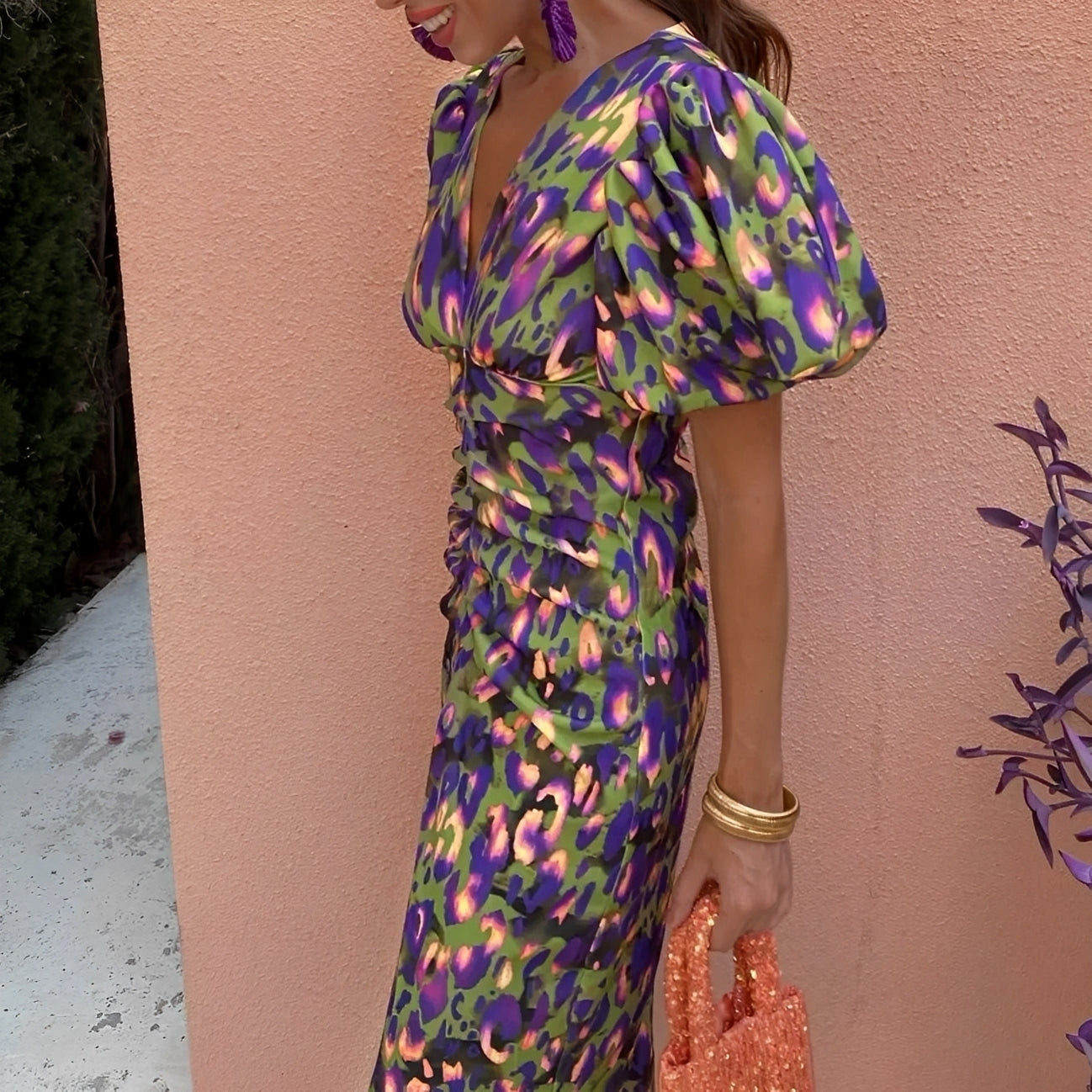 Stacey - Elegant fitted dress with pattern for women