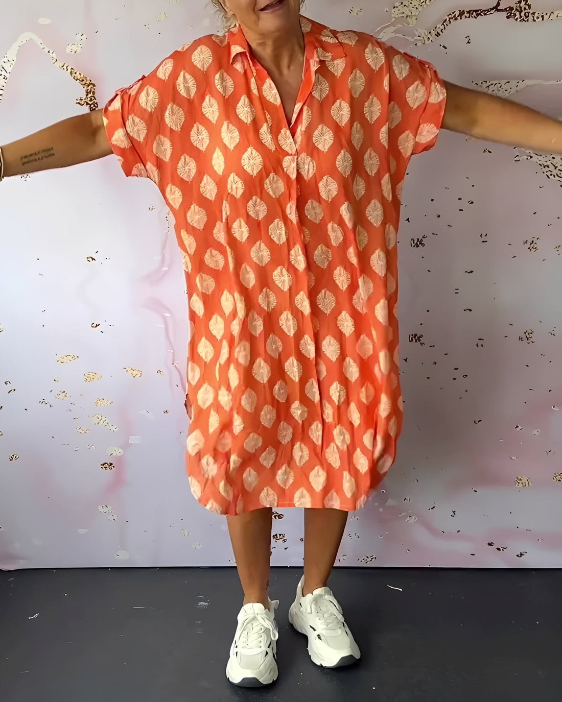 Kristina - Robe élégante et ample avec revers pour femmes