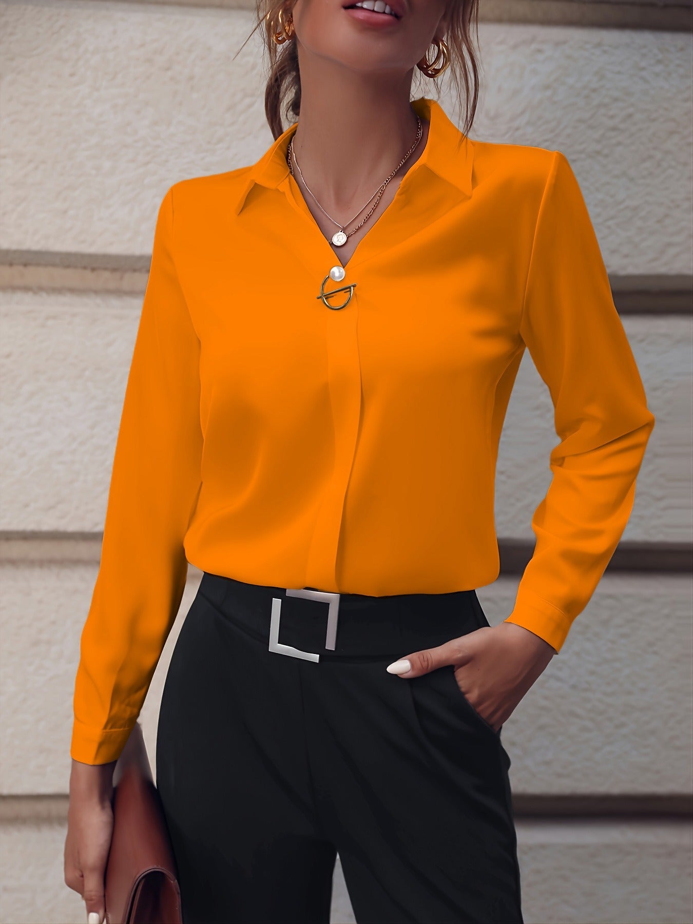 Claire – Blouse Élégante Unie