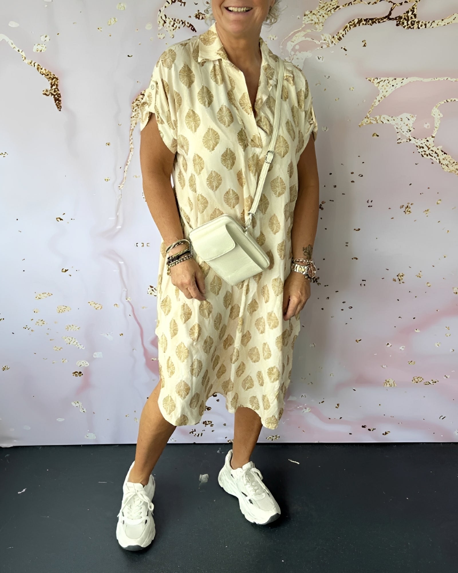 Kristina - Robe élégante et ample avec revers pour femmes