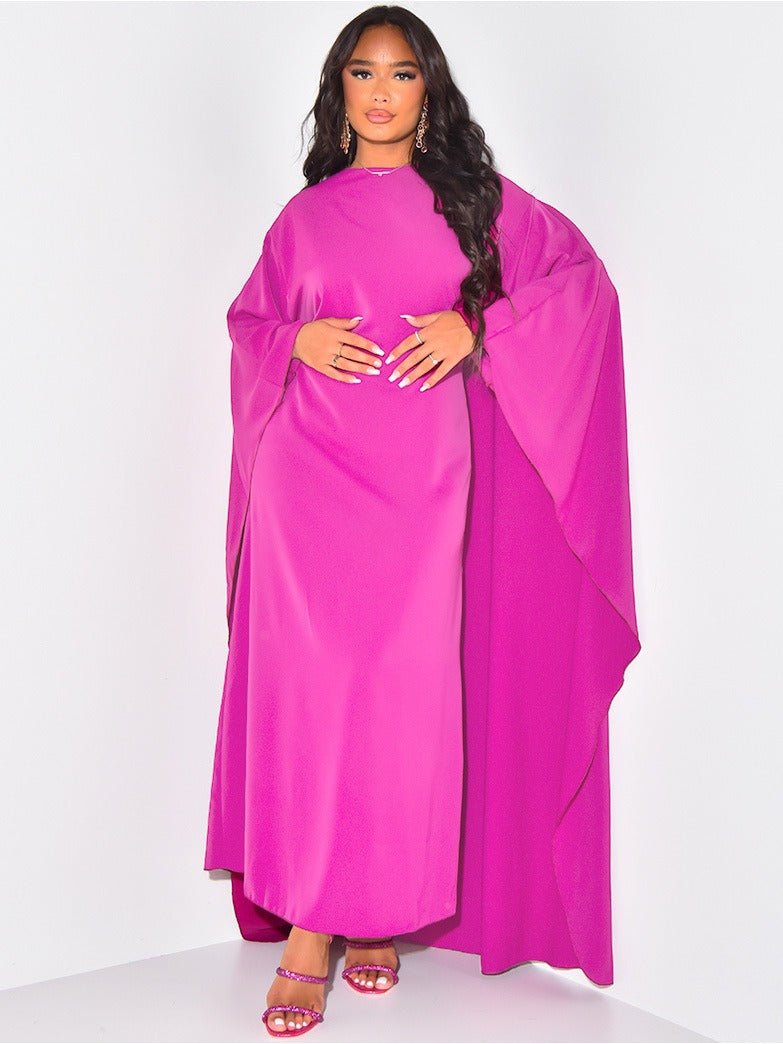 Marleen – Robe longue avec cape fluide