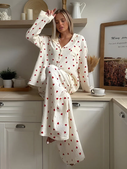 Lola – Pyjama élégant à motifs cœur