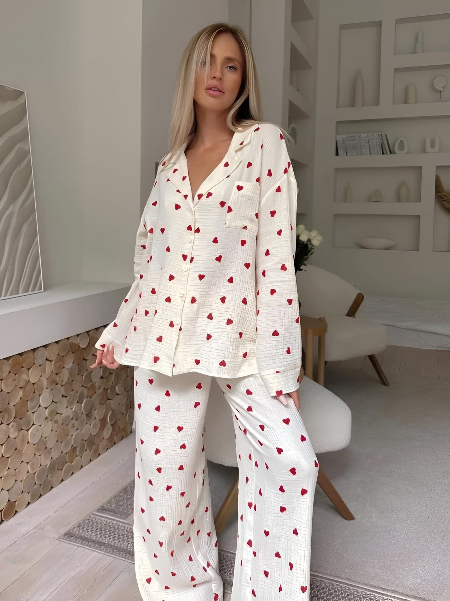 Lola – Pyjama élégant à motifs cœur