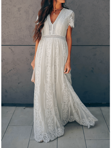 Angelica - Élégante Robe en Dentelle avec Décolleté en V