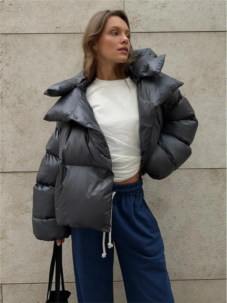 Jana – Veste courte rembourrée avec capuche