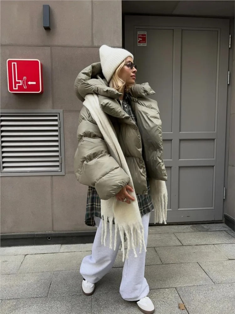 Jana – Veste courte rembourrée avec capuche